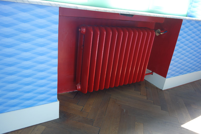 Loos used some bold color contrasts. The pattern of the blue wallpaper was reproduced in a silk scarf that Mariana bought at the Tourist Office.