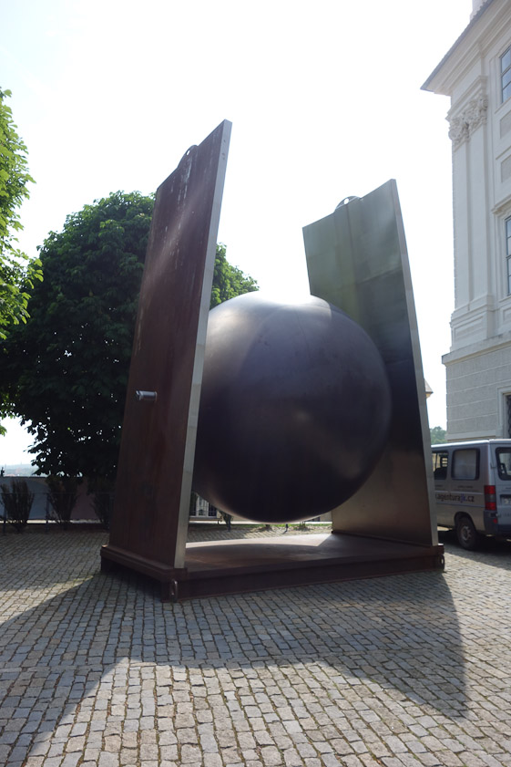 A sculpture in front of the Gallery of Modern and Contemporary Art (GASK). The ball is light weight, and rotates.