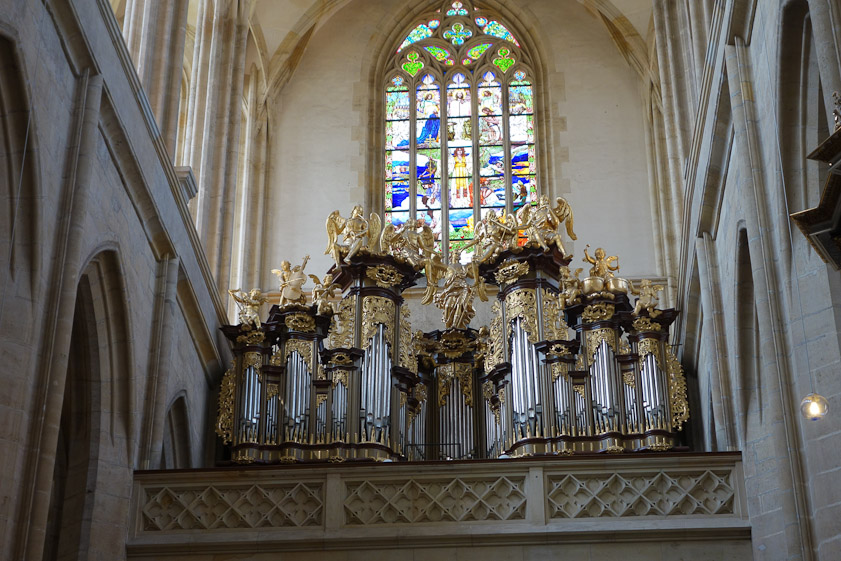 The Baroque organ remains in the west end.