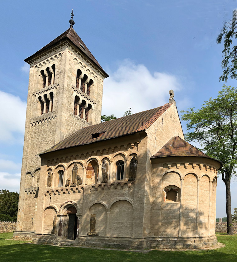 What a gem! St. James (Sv. Jakuba) was built in the 12c by the widow of a nobleman who wanted her husband decently buried at a time when the area was under an interdiction by the CHurch and no services were authroized.
