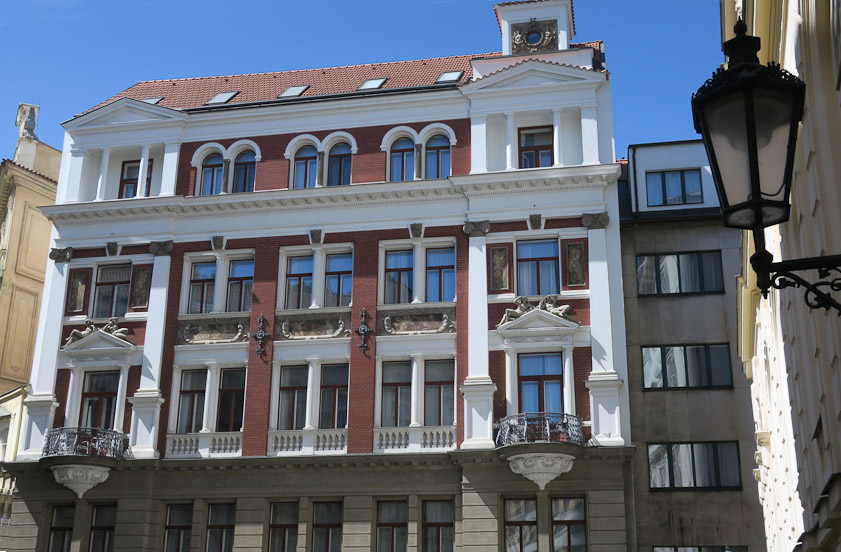 After lunch at a small pension across the street from the Waldstein Garden we went in search for a knitting needle for the sleeves of a sweater Mariana was working on. As we went from store to store we came across many interesting buildings.