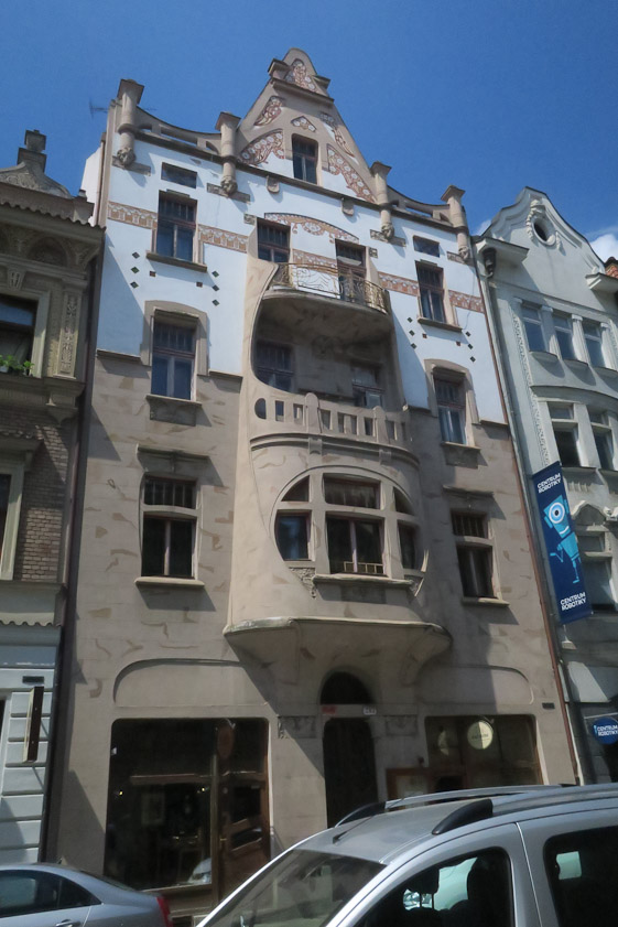 An Art Nouveau building at Dominikánská 283/7, 301 00 Plzeň with Starožitnosti Antik Sláma antique store on the ground floor