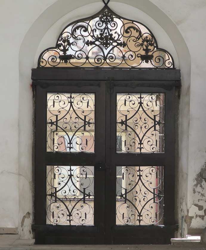 Our last sight in Kutna Hora was the church of St. John Nepomuk, with this filegree iron gate.