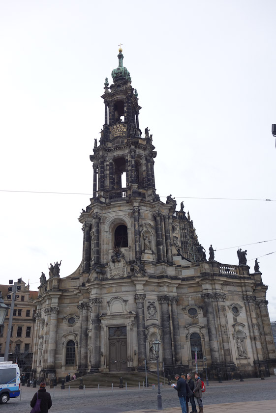 The first thing you come to after crossing the bridge from Neustadt to Altstadt is the Catholic Hofkirche (Dresden Cathedral since 1964. It was commissioned by the Catholic Augustus III, Elector of Saxony and King of Poland as a response to the Protestant Frauenkirche (bult 1726-43).