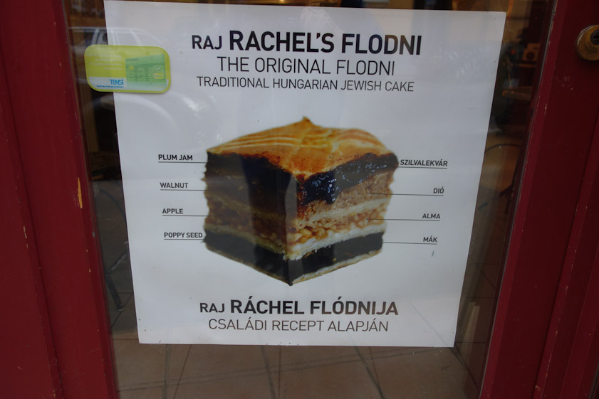 We unfortunately never had the occasion to eat one of these flodni.