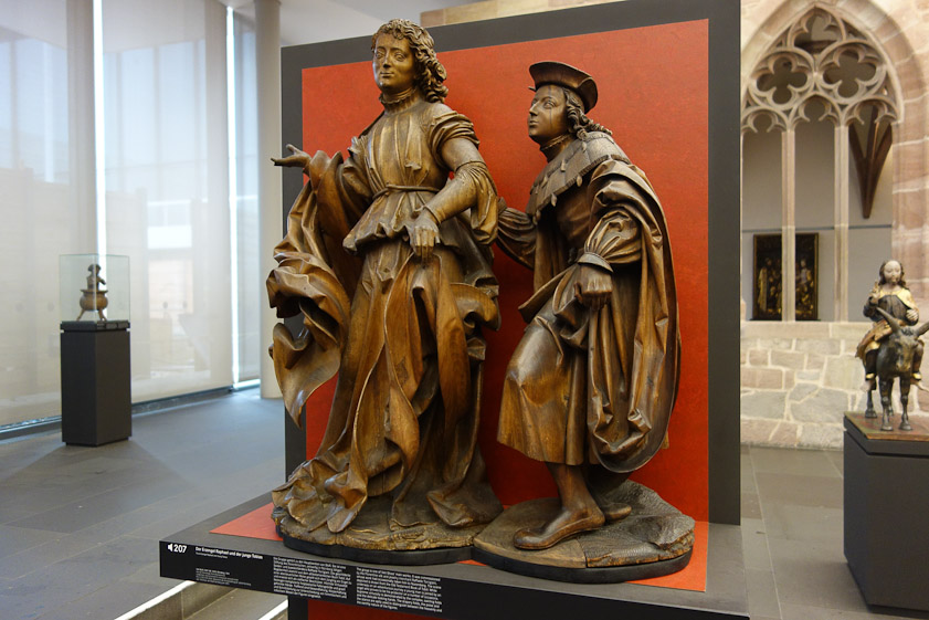 The museum has several Veit Stoss wood sculptures. This is the angel Rafael and the young man Tobias. It was commissioned by the Florentine silk and jewelry merchant Raffaele Torrigianai in 1516.