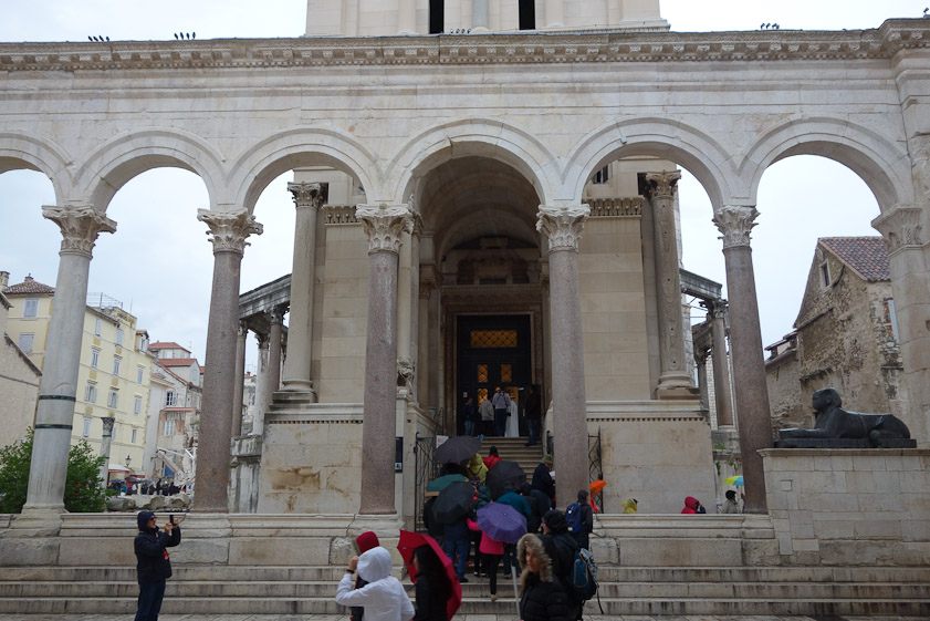 The step up through the Peristyle and the tower into the octagonal cathedral. On the right is a 3500-year-old granite sphinxe from the site of Egyptian Pharaoh Thutmose III.