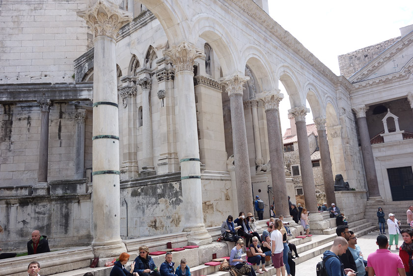 I expect that the steps at the Peristyle has always been used by people to rest and talk. The entrance to the cathedral is around to the right.