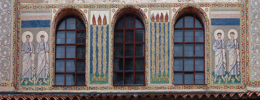 A blowup of these west wall mosaics.