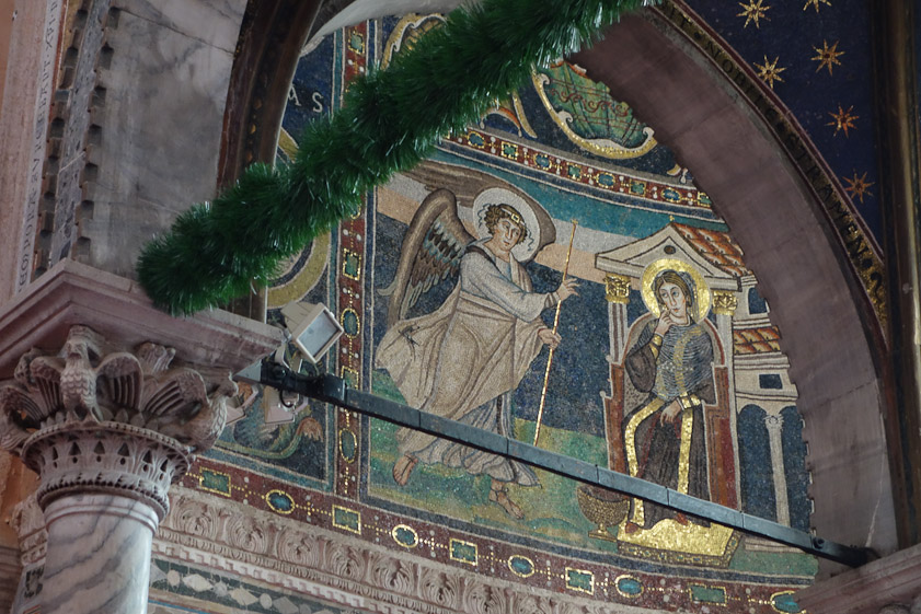 The Annunciation, to the right of Sanct Felicitas.