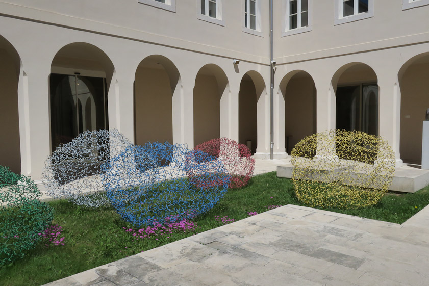 The entrance to the art museum, north of the north gate, was decorated by these wirework eggs.