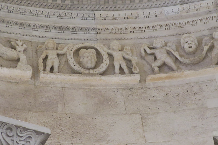 Frieze of classical eroti (little boys(.