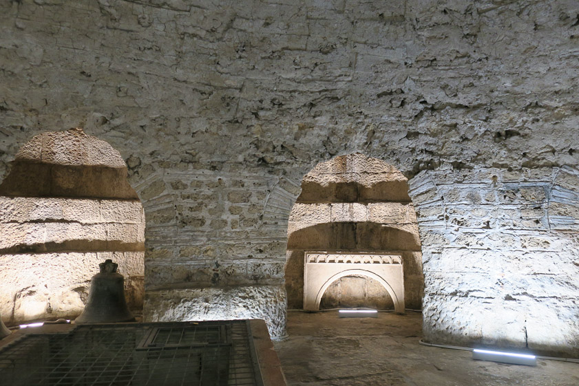 The crypt under the Masusoleum.