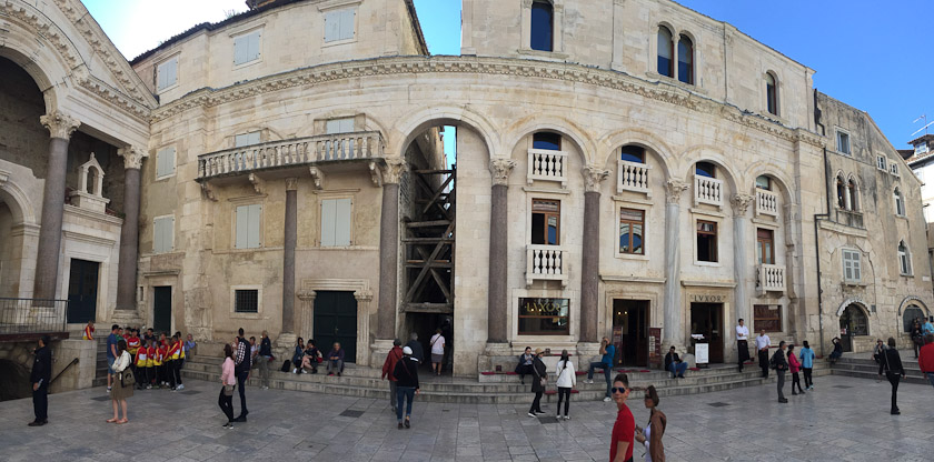 Leaving the cathedral, directly ahead across the Peristyle is an opening obstructed by two medieval buildings that leads to what is now called the Temple of Jupiter, but which Adam knew as the Temple of Asclepius. Note the bracing timbers: like the portico things are tending to collapse.
