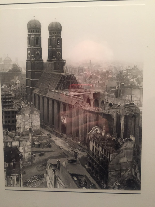 It appears that the vaults in Frauenkirke were destroyed by Allied bombing in WW II and they had begun to repair them in this photograph.