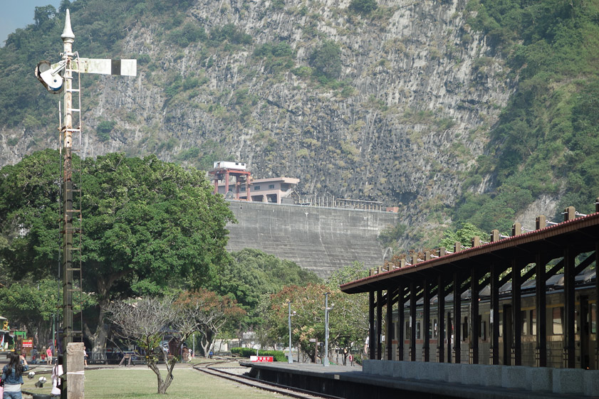 The right side of the Mingtan dam, which has the largest hydroelectric power plant in Taiwan. During periods of low demand, water is pumped from the reservoir formed by this dam up to Sun Moon Lake, 3 miles away and a quarter of a mike (380 meters) higher.