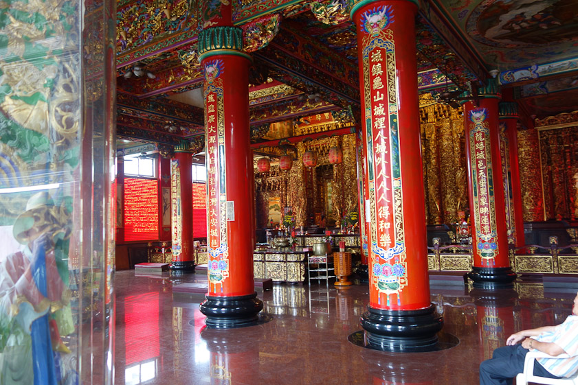 The interior of this temple is sumptuous and apparently brand new.
