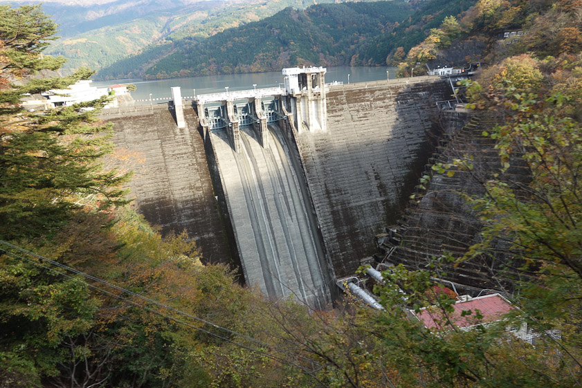 Ikawa Dam was built 1952-57 to generate electricity. It is 103.6 m high. This is the end of the line for tourists, though the track extends further into another tunnel.