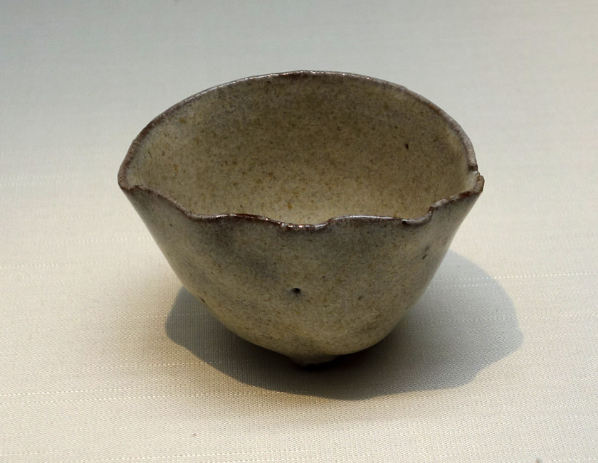 Seimei owned something like this 17c Hagi ware sake cup in the shape of a shell.