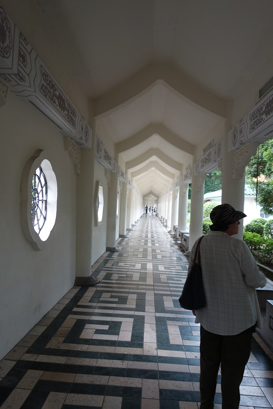 The long colonnade along the south side of the park.
