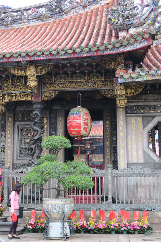 A closeup of the south face.