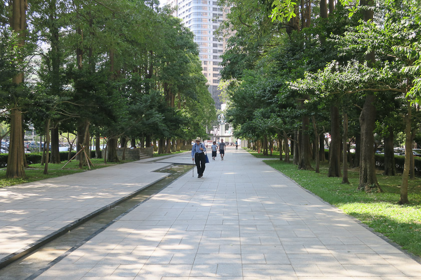 Taichung has some impressive parks. That is a fountain, not a gutter.