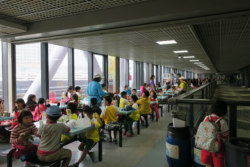 There were many classes of elementary school children at the museum for lunch.
