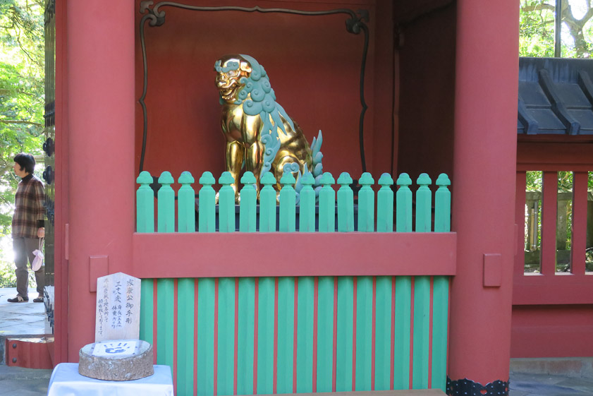 A lion dog on the right side of Roman gate.