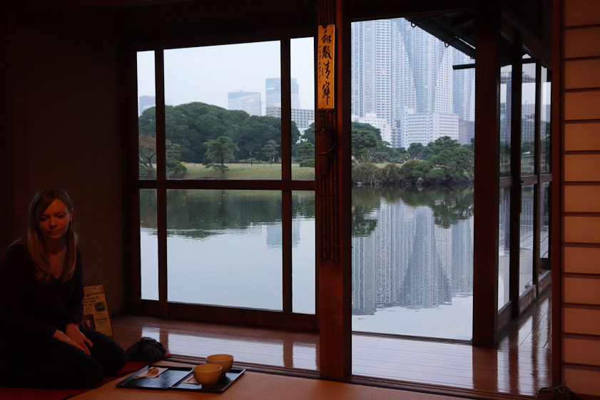 We had tea next to a family with a baby.