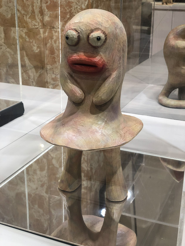 On our third day we shopped at Mitsukoshi in Nihonbashi for ceramics. We didn't expect to find this show by TAJIMA Takaoki. The price for this is ¥204,120 ($2,000).