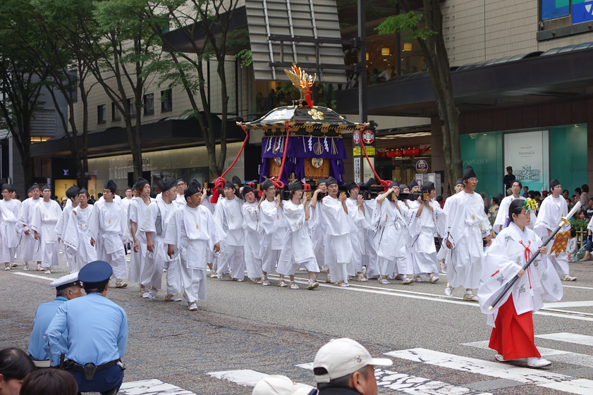 Presumably the palanquin held some sacred object.