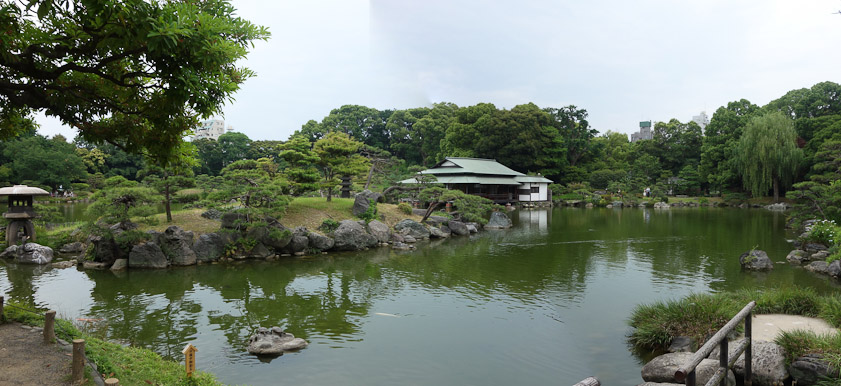 The lake and tea house at Kiyosumi Garden in eastern Tokyo.