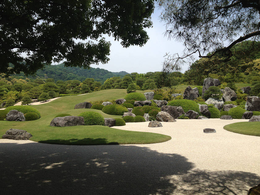 Our reason for returning to Matsue (we first visited it in 2009) was to see the Adachi Museum and garden. To our surprise, you can only view the garden from the museum; you cannot walk in it. This is another garden designed in part by Kinsuke Nakane.