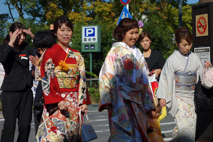 As we sat at a cafe eating breakfast in Kyoto, many ladies in kimonos came by.