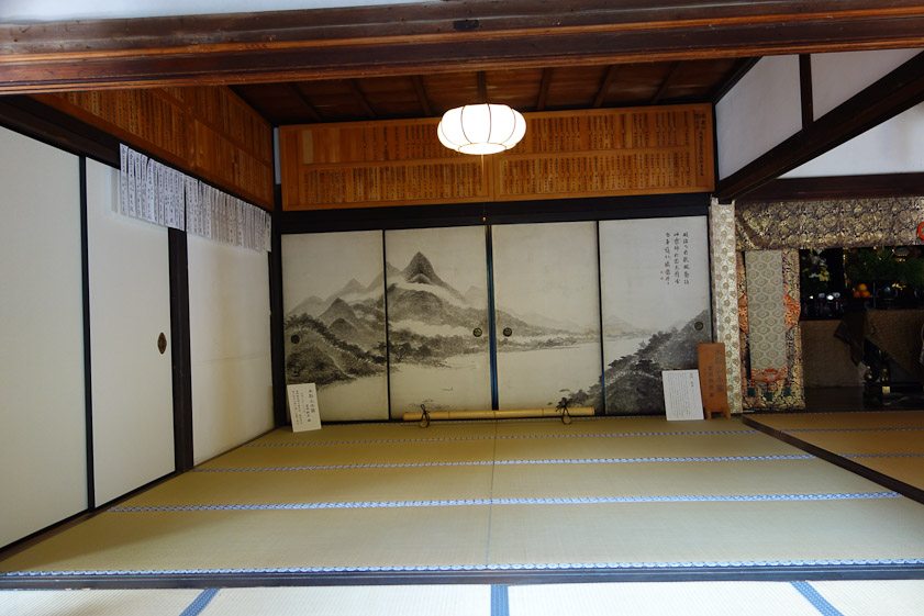 Ink painted sliding doors at Enko-ji