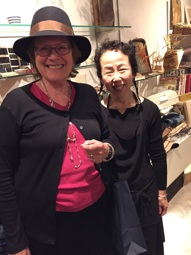 Mariana with Kei Kawasaki, proprietor of a shop of old textiles in Kyoto.