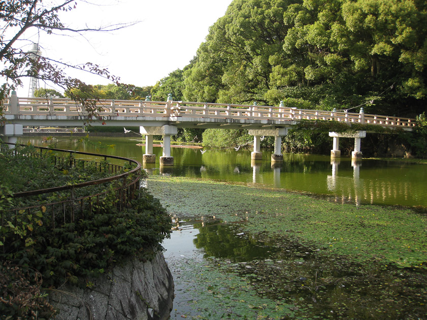 A bridge at Keitakuen Garden near the Osaka City Museum of Fine Arts.