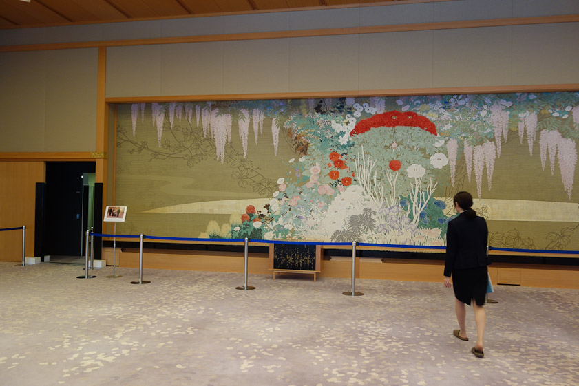 Another fabuous tapestry and carpet.