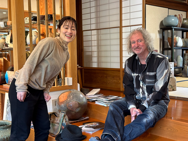 The next day we visted the Robert Yellen Gallery to shop for pots. Here are Robert and Chihiro.