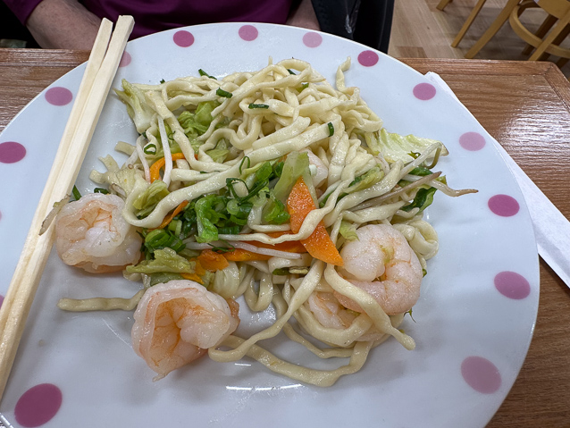 Tasty noodles with shrimp.