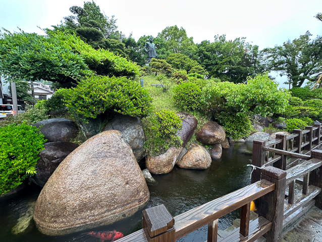 Little garden at the corner of the museum block