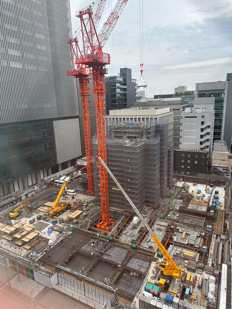 We stayed in Tokyo at Mitsui Garden Hotel in Kyobashi, a thriving business center just east of Tokyo Station, where this project was underway when we aarrived 11 April.
