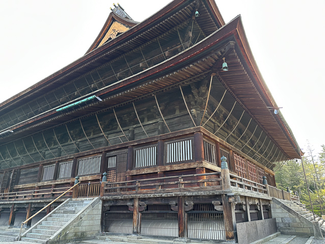 The northeast corner of the Main Hall.