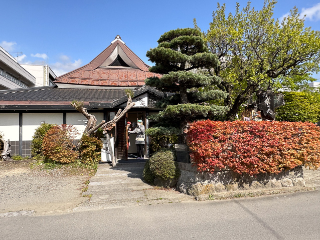 We had lunch in this restaurant near the museum.