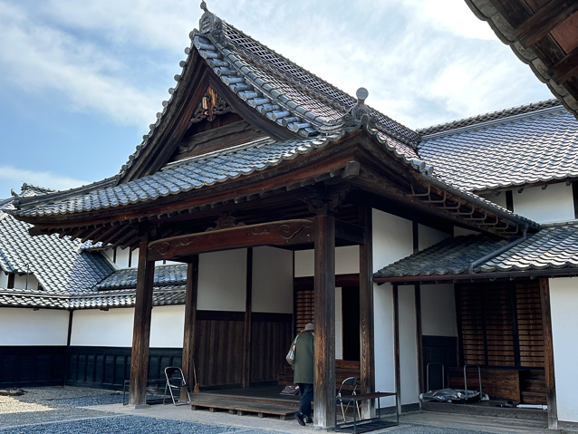 The Sanada residence in Matsushiro was built in 1864.