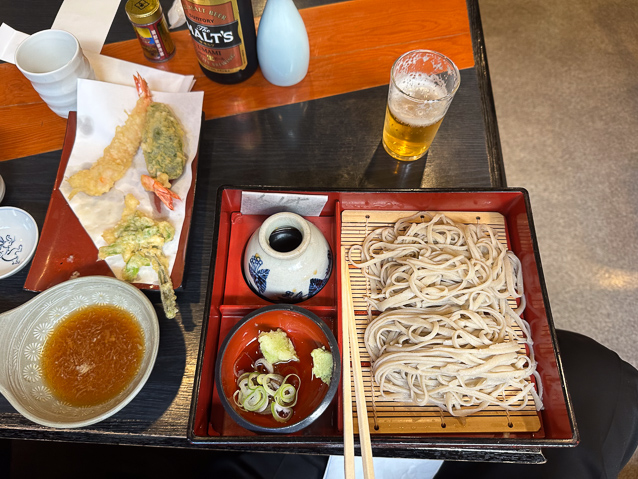 An exemplary soba and tempura meal.