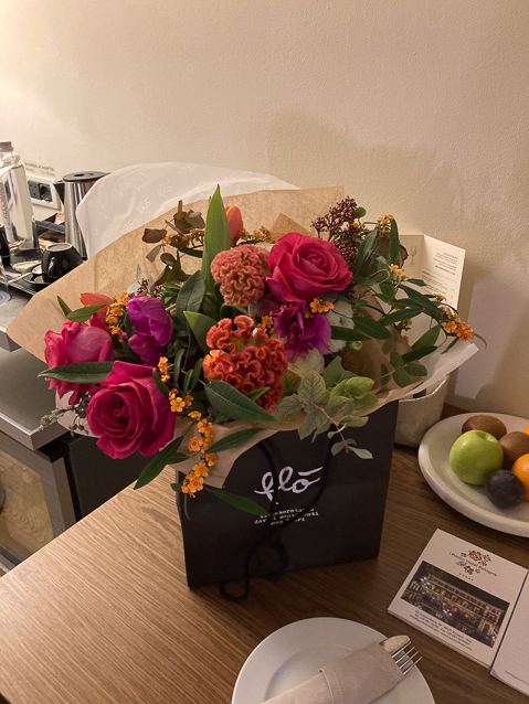 I arranged for I Portici to put flowers in our room.