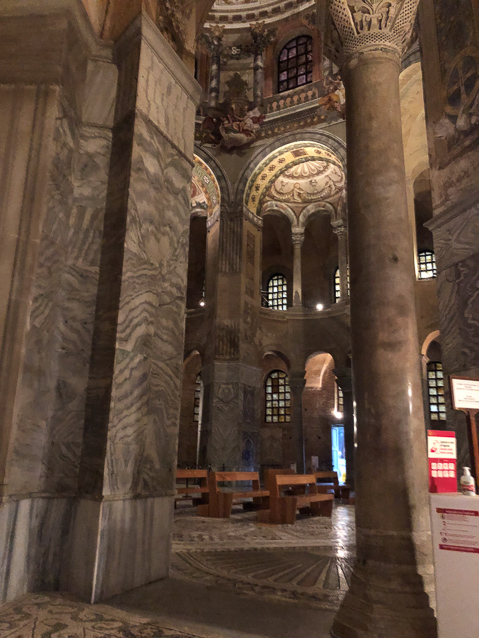 The north exit towards Galla Placidia is open on the far side.