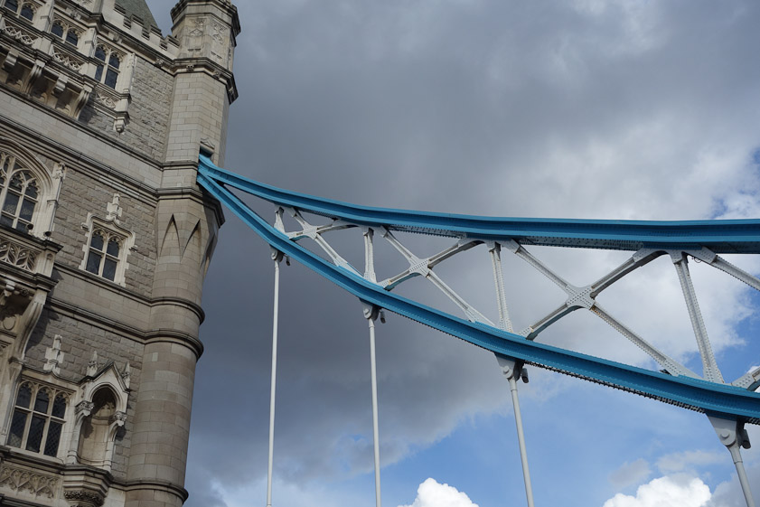 The structure of the tower is steel, hidden by a decorative stone sheath. The steel is wrapped in canvas to separate it from the stone and prevent expansion from putting stress on the sheath.