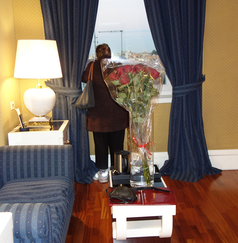 Mariana did not at first notice her Valentine's Day gift of red roses when we returned to our hotel room.